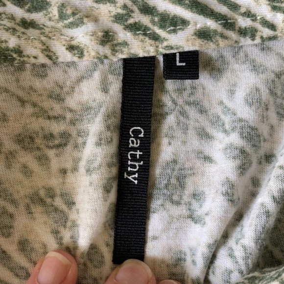 Cathy Green/Cream Pullover Top, Size L - Picture 5 of 6